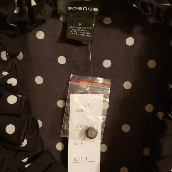 SPENSE SLEEVELESS TOP/ BLACK AND WHITE - Picture 3 of 6